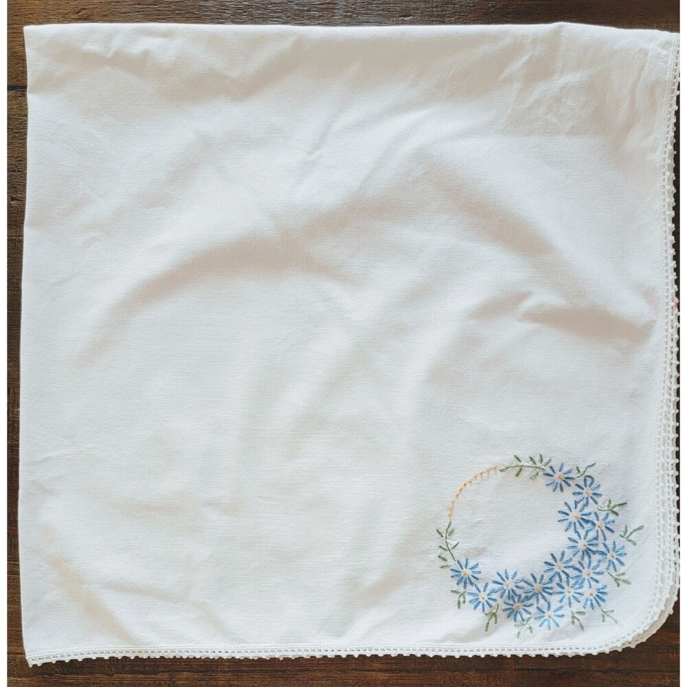 VTG White Square Tablecloth Blue Embroidered Flowers & Crocheted Trim 41"
